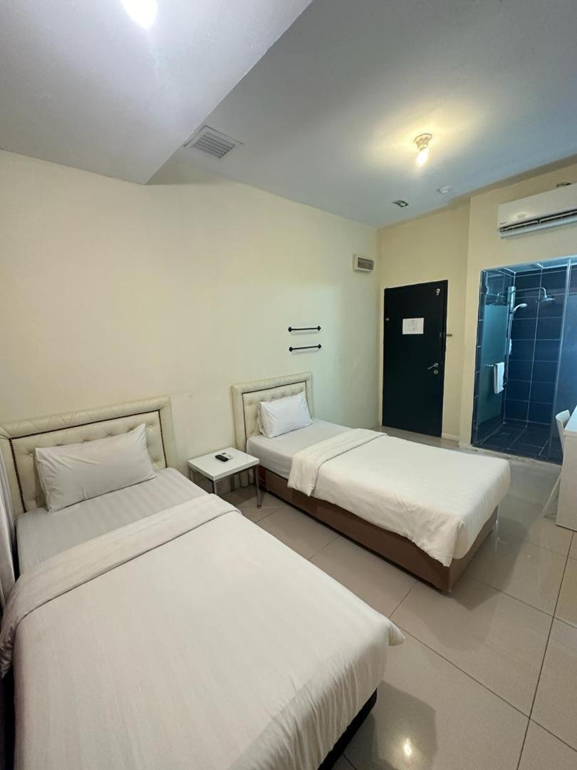 קוטה קינבלו Kingsman Boutique Hotel מראה חיצוני תמונה
